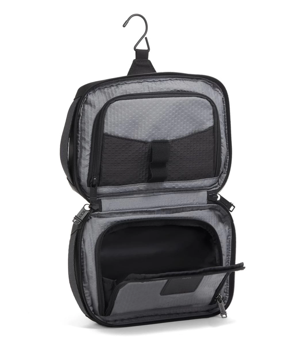Tumi Response Travel Kit 3 Tumi Response Travel Kit - Image 3